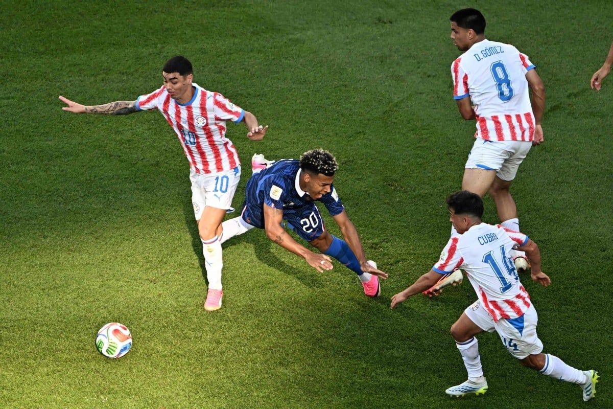 Chinese football fans criticise Paraguay's physical approach in World Cup loss to France