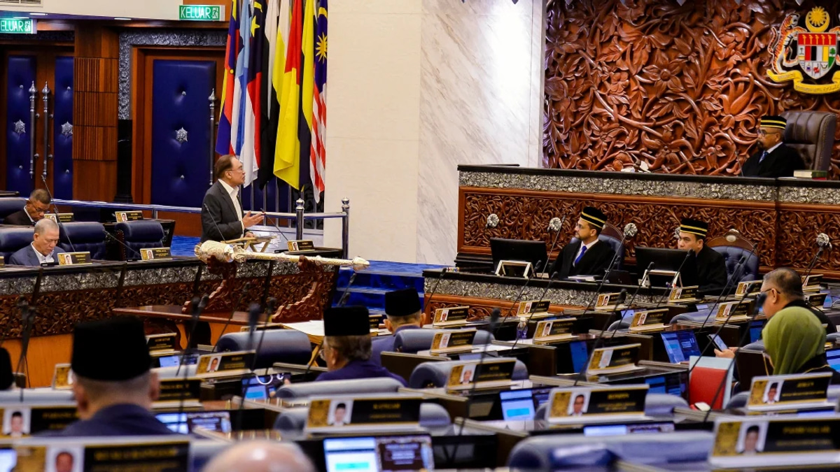 Federal Government Cannot Bear All State Spending Bills, Anwar Says