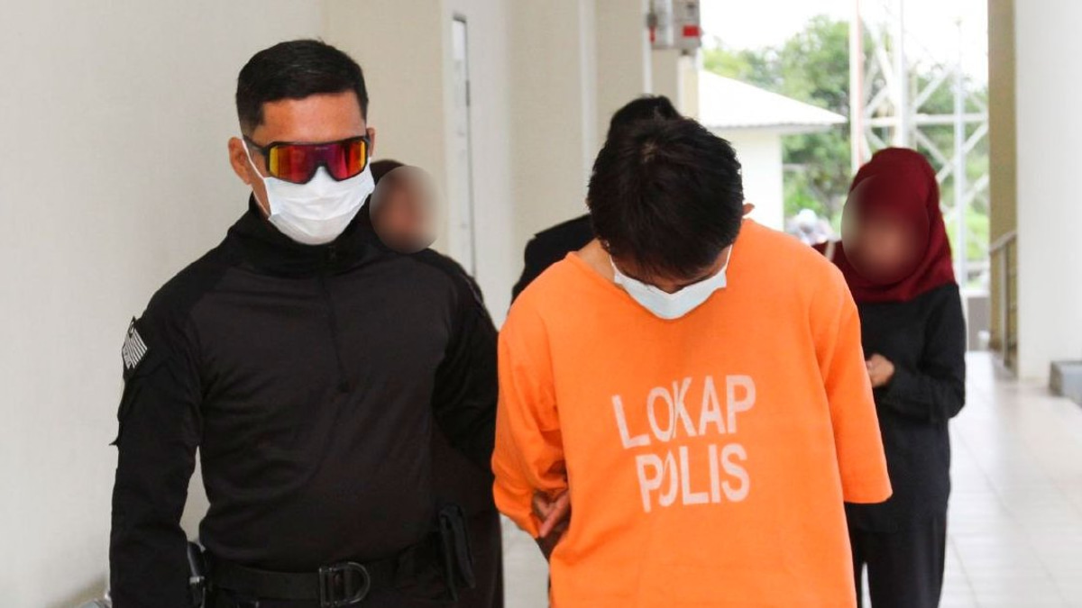 Fast-Food Worker Charged With Sexual Assault of Teen Colleague