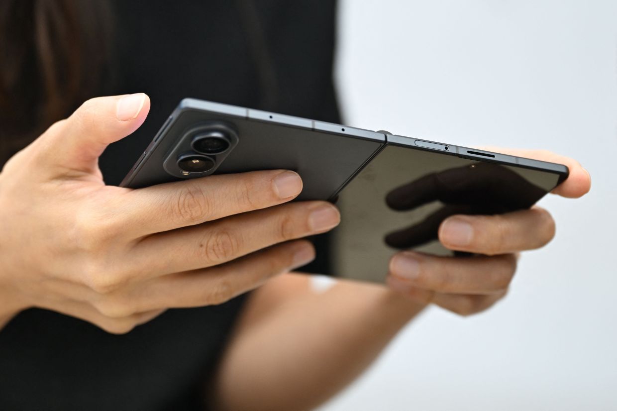 Samsung's Passport-Shaped Galaxy Z Fold 8 Signals a Major Shift in Foldable Phone Design