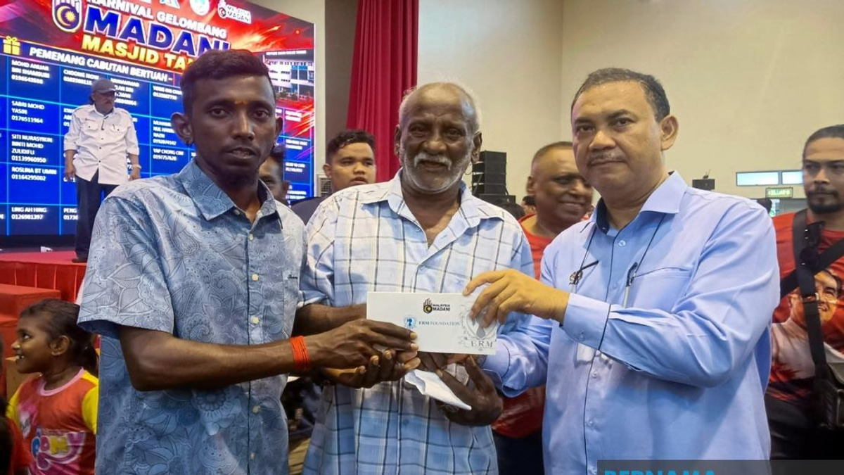 2,000 Masjid Tanah Residents Receive Cash Aid Under MADANI Initiative
