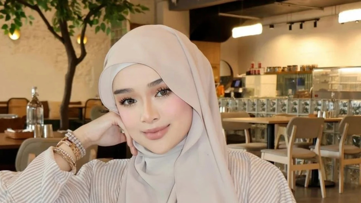 Marissa Dania Dismisses Claims She Has Marginalised Her Mother Abby Abadi