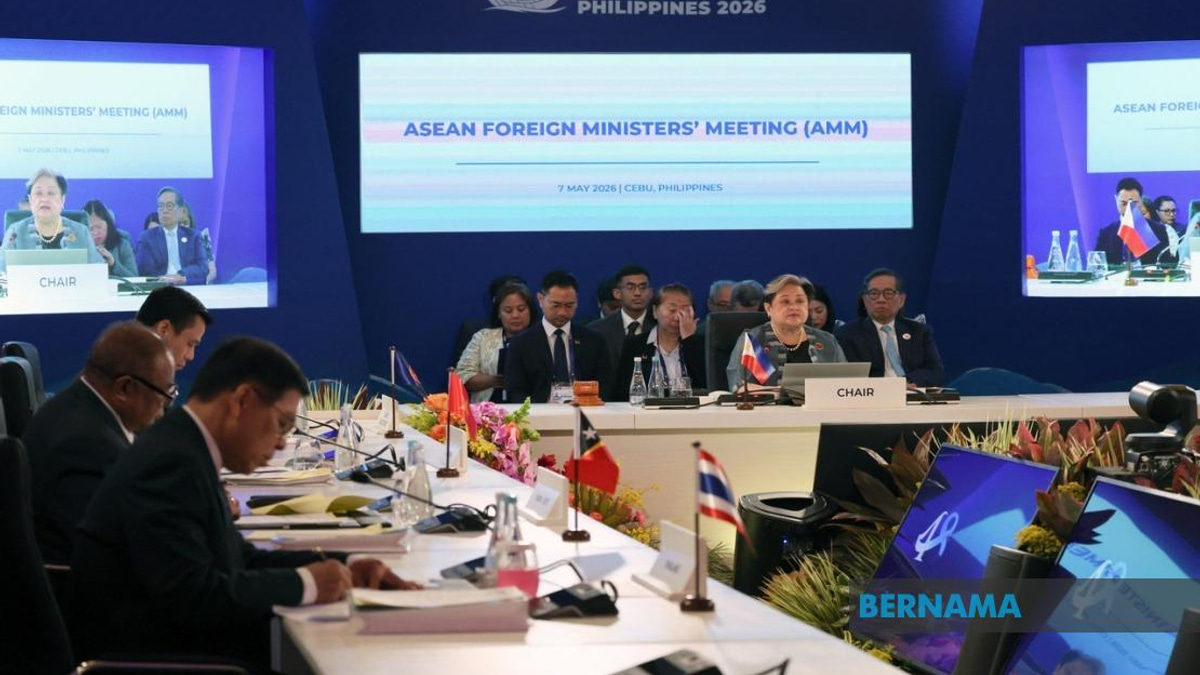 Philippines Calls for Pragmatic Shift in ASEAN's Myanmar Strategy While Preserving Core Framework