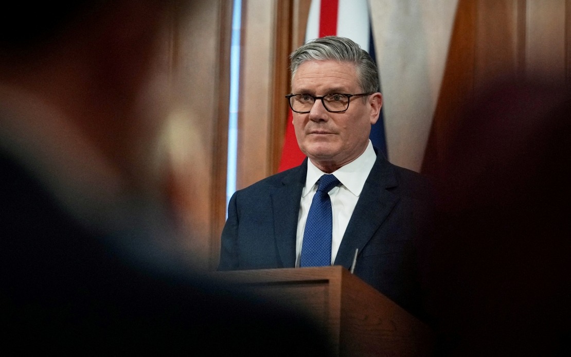 Trump Predicts UK PM Starmer Will Resign Over Immigration and Energy Policy Failures