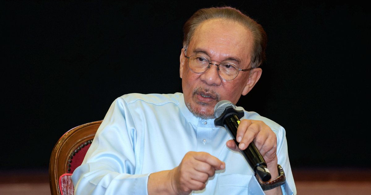 PAS Criticizes Anwar's Stance on Taiwan-China Row, Urges Diplomatic Approach