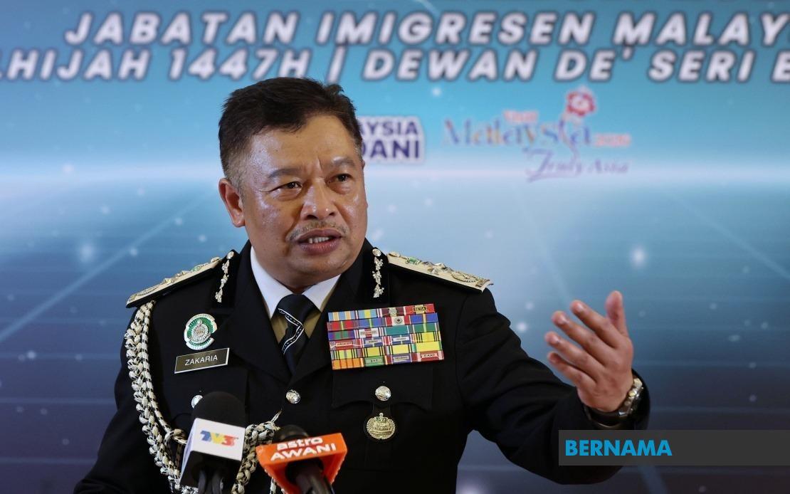 Only Two Airlines Report Problems Processing Extended Malaysian Passports