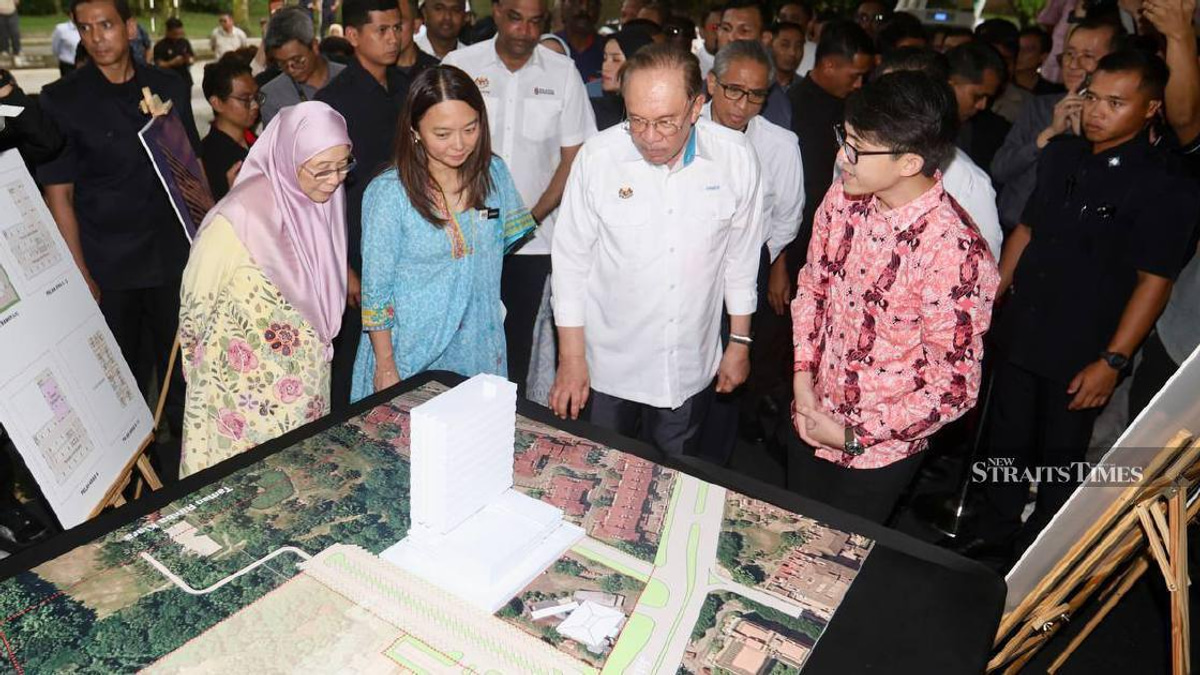 Anwar Defends Urban Poor Record as Bukit Kiara Development Signals Fresh Commitment