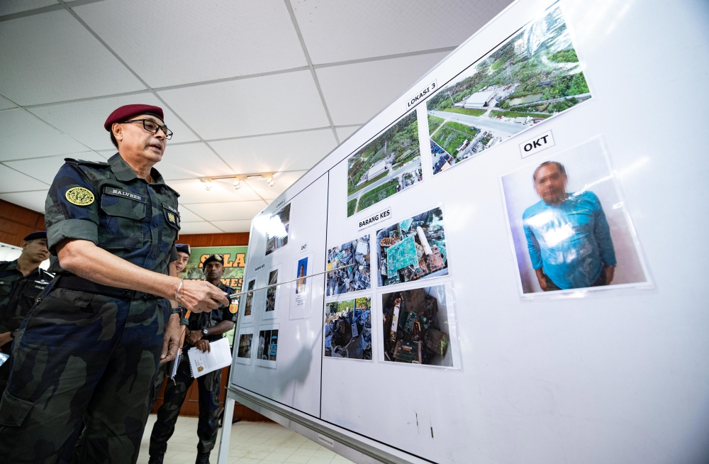 General Operations Force Dismantles Major E-Waste Smuggling Ring in Ipoh, Arrests 14 Suspects