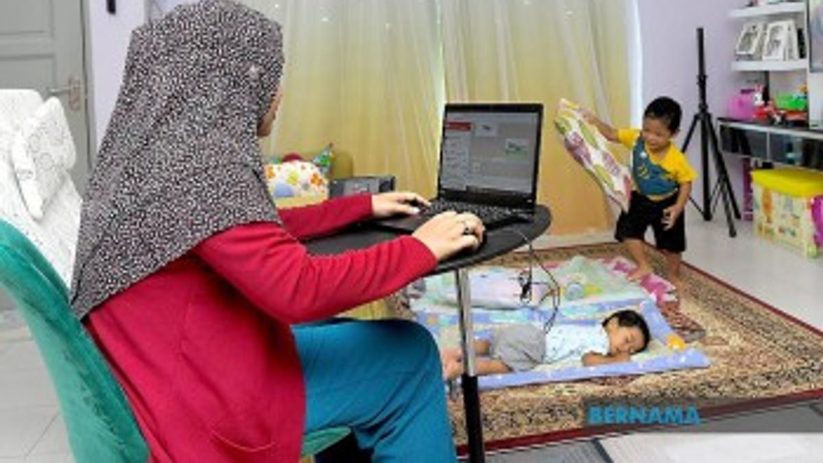 Work-From-Home Policy for Federal Staff Yields RM7.31 Million in Fuel Subsidy Savings