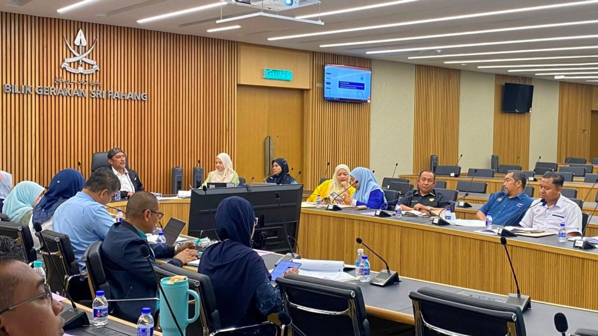 Pahang Government to Review Land Dispute Affecting Orang Asli Community in Maran