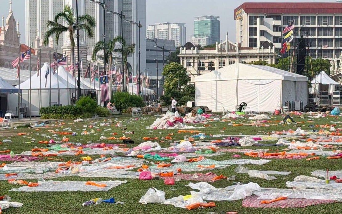 DBKL Launches Cleanup After World Cup Final Gathering Leaves Dataran Merdeka Littered