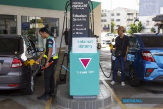 Petronas Fuel Supply Secure Until August, Government Assures Public