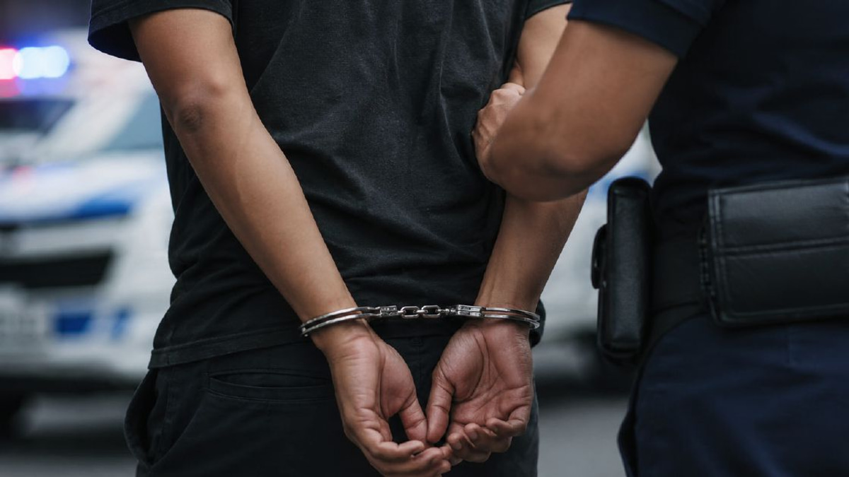 Factory Supervisor Detained After National and State Flags Displayed Upside Down in Johor