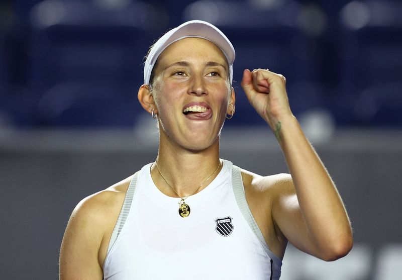 Mertens stages impressive comeback to set up Monterrey final against Parry