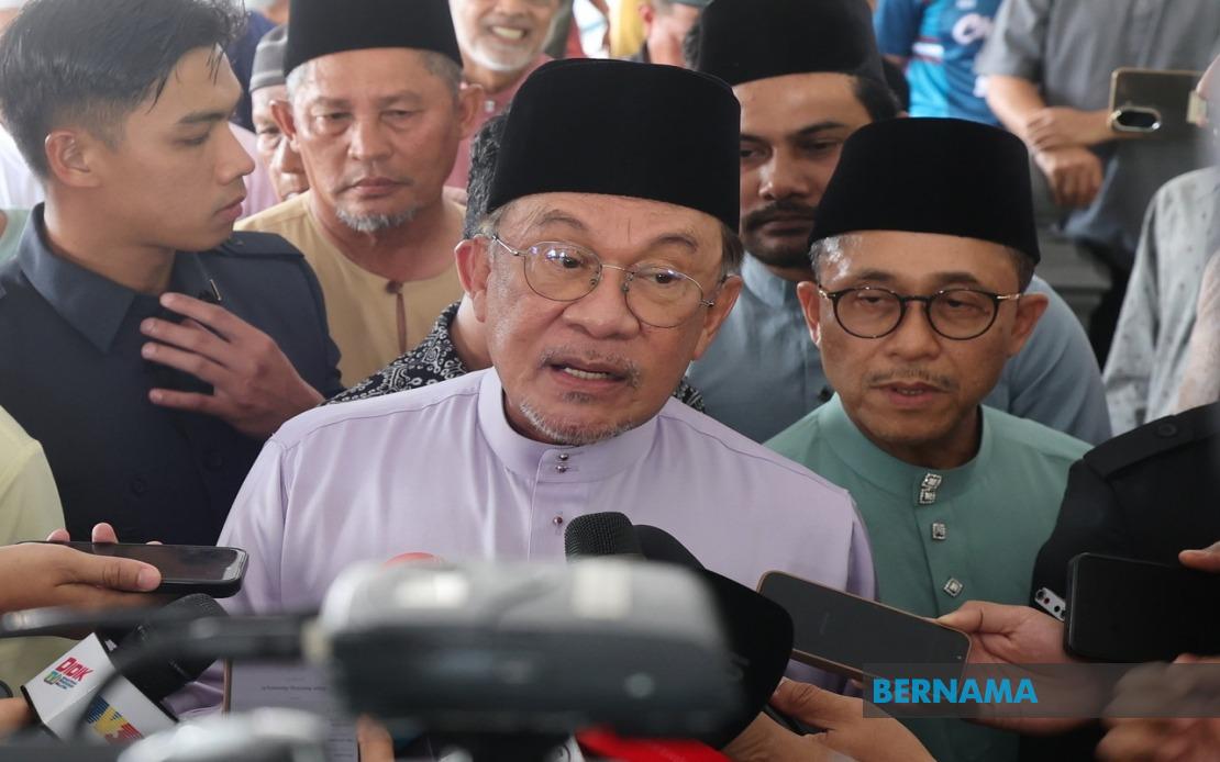 Anwar Pushes Local Councils To Speed Up Development Approvals