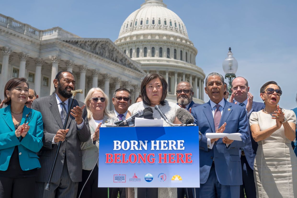 US Supreme Court Blocks Trump's Birthright Citizenship Order