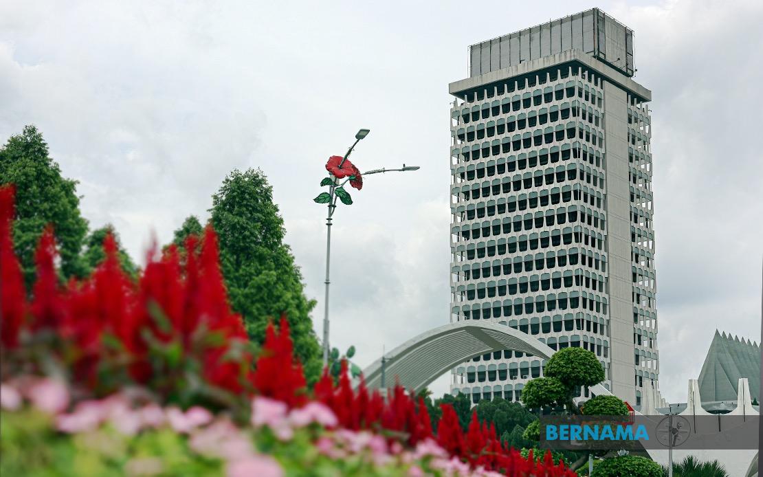 Parliament Convenes Monday With Constitutional Reform Bills in Focus