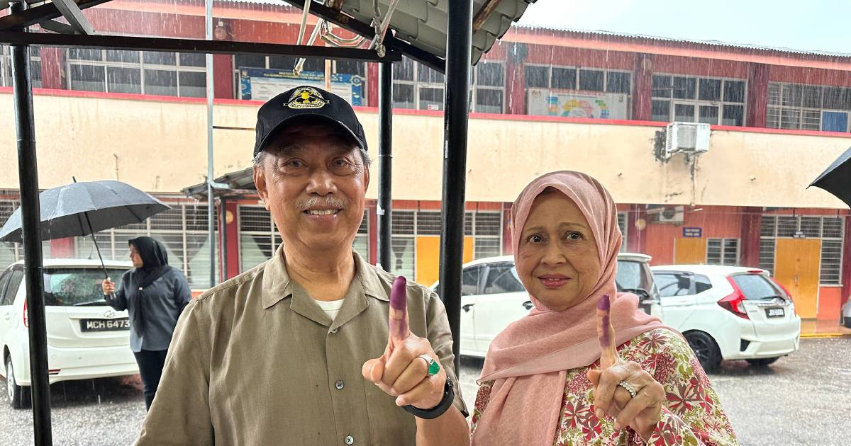 Johor Election Day: Bersatu Expects Over 70% Turnout Despite Wet Weather