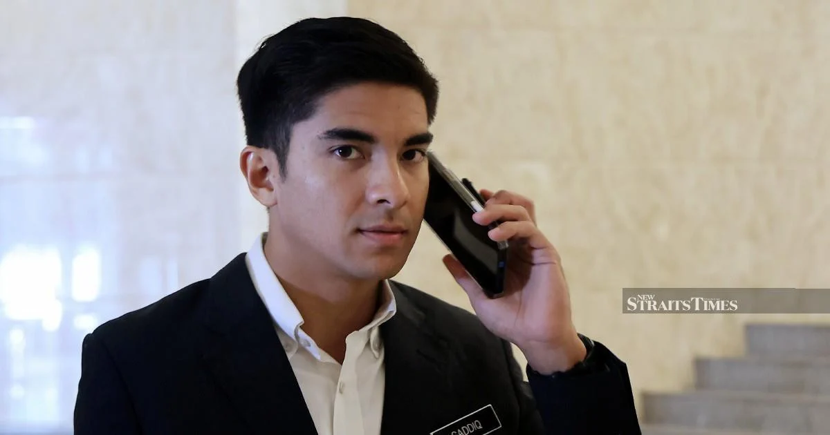 Tunku Ismail Criticises 'Hollywood' Style Politics in Barb Aimed at Syed Saddiq