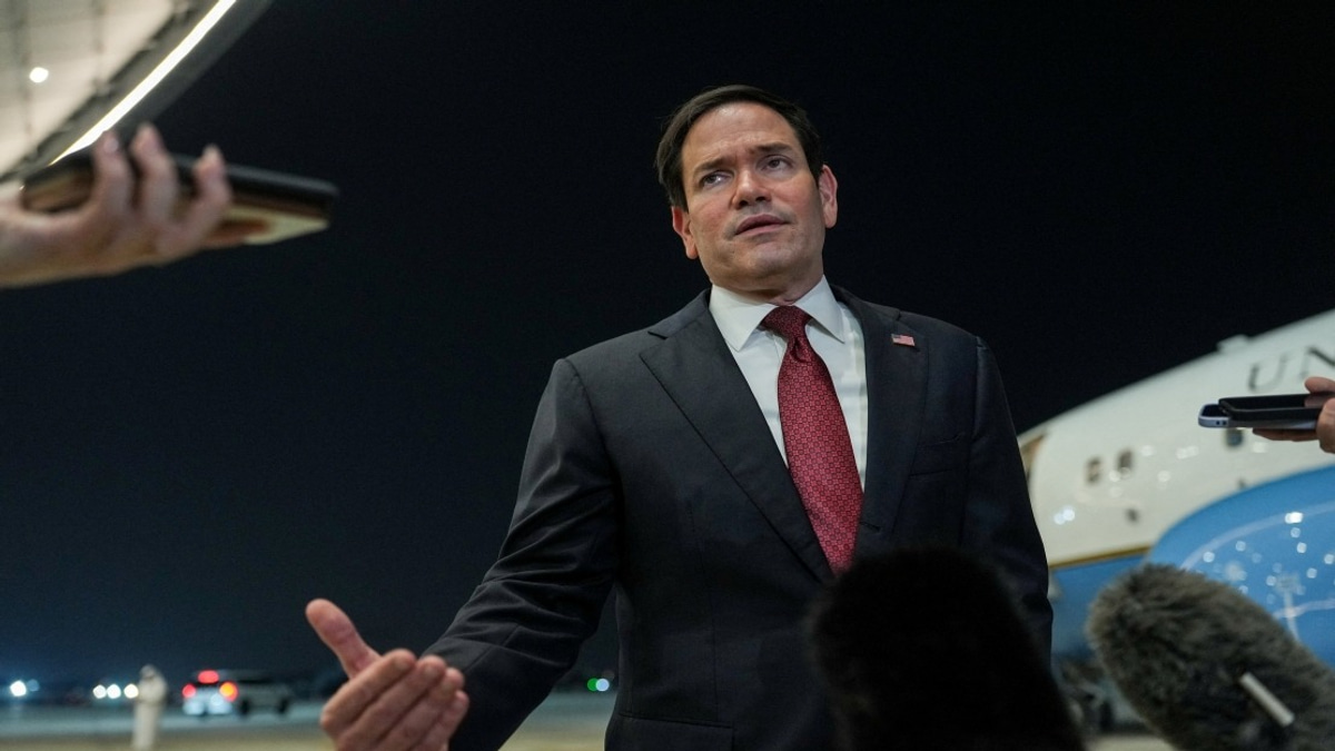 US Won't Fund Iran Reconstruction, Rubio Says as Diplomatic Talks Progress