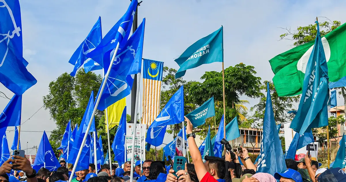 Umno's Ambitions Risk Straining Barisan-Perikatan Coalition, Analysts Warn