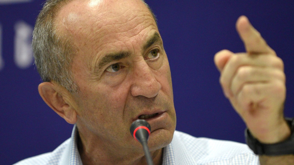 Armenian prosecutors arrest ex-president Kocharyan in wide-ranging corruption inquiry