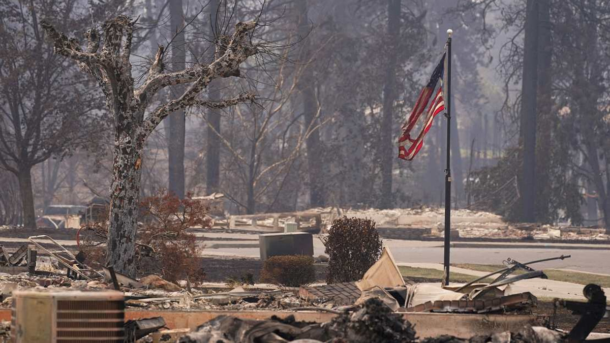 Washington State Wildfires Force 65,000 From Homes as Arson Suspect Arrested