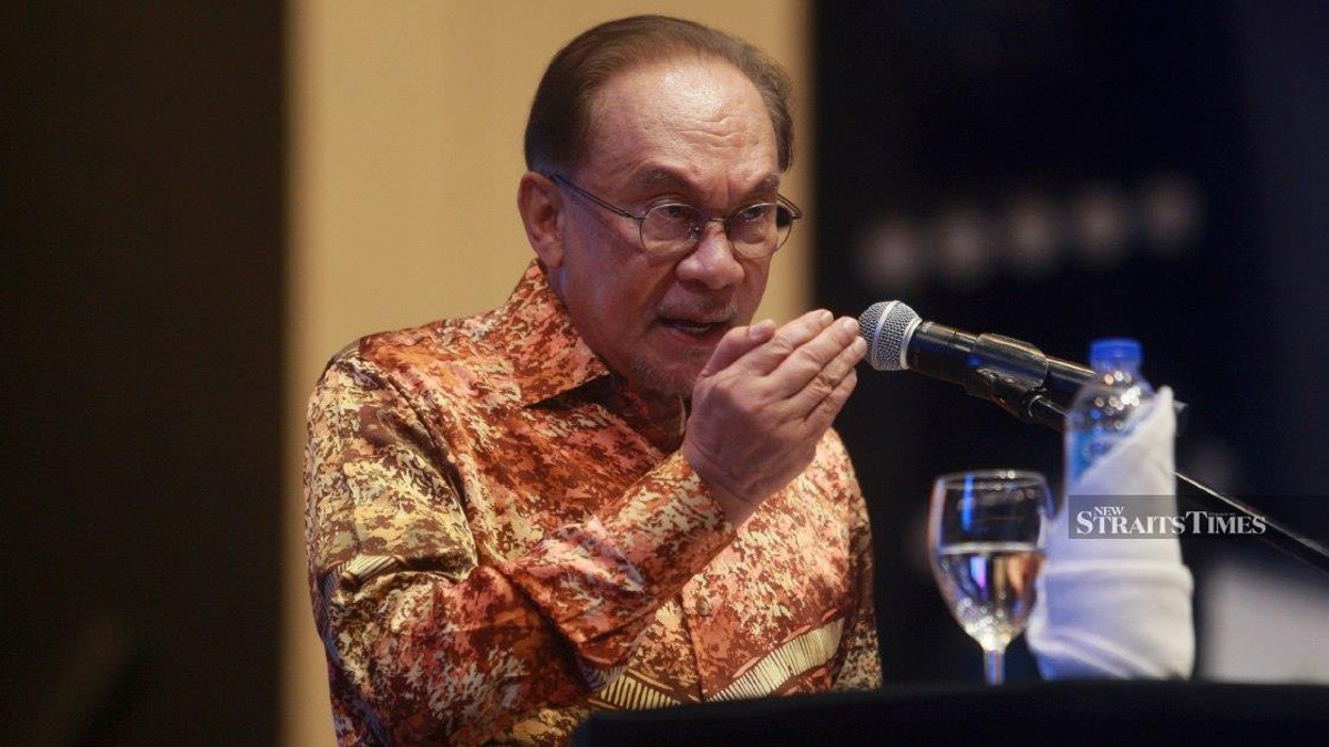 Anwar Orders Investigation into Khazanah Subsidiary Over Governance Concerns