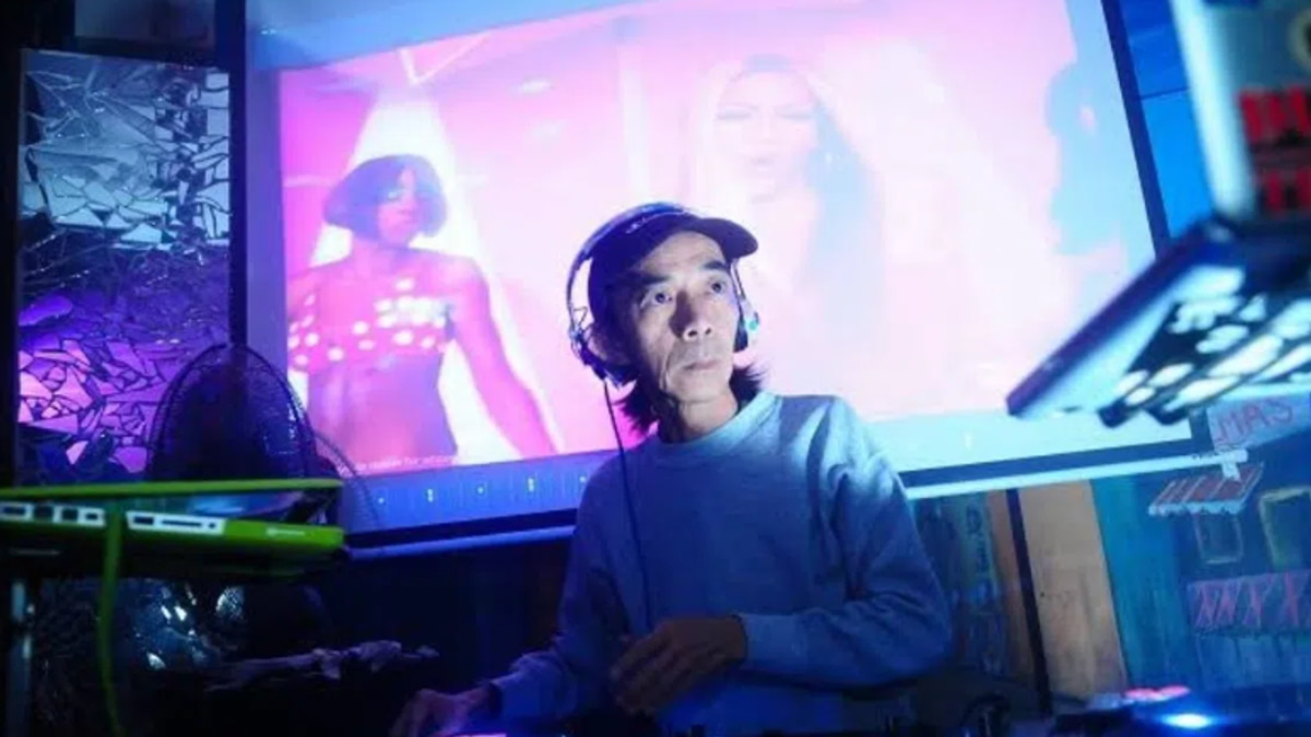 DJ Wiz Andrew Chow, Pioneer of Singapore's Hip-Hop Scene, Dies at 63