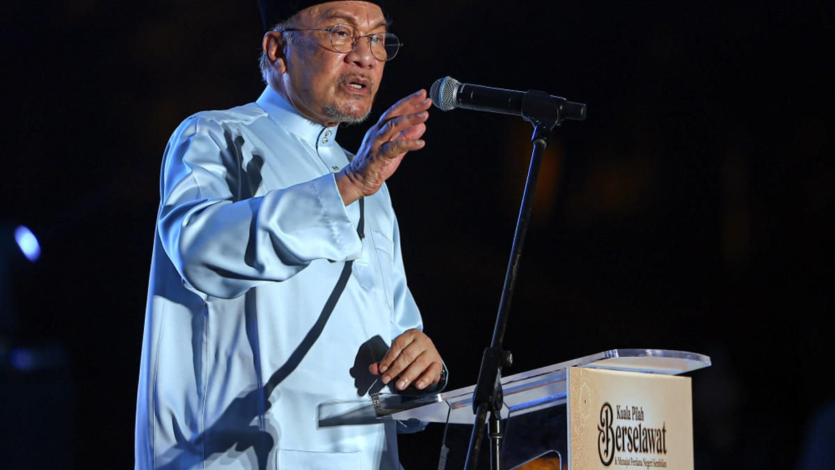 Anwar Ibrahim pledges transparency on Tabung Haji inquiry, rejecting further delays
