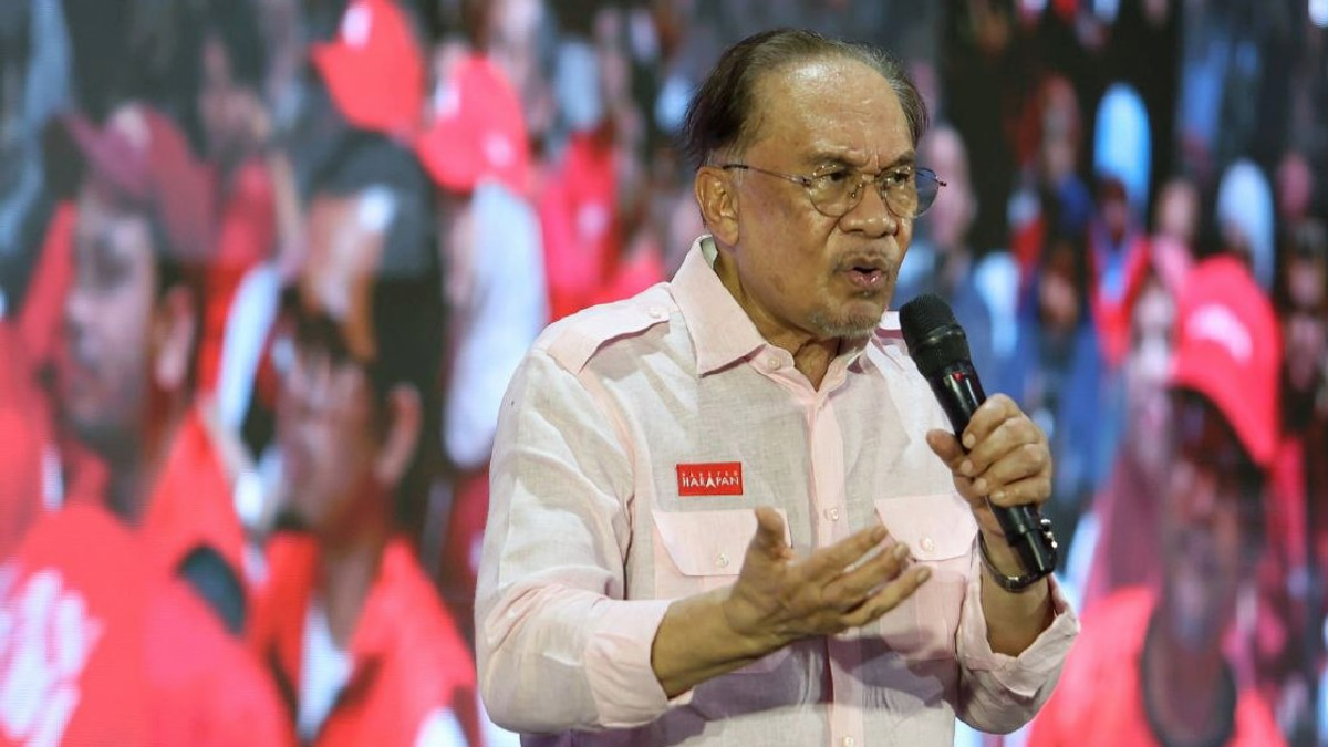 Anwar pledges commitment to unity coalition despite state-level rivalry
