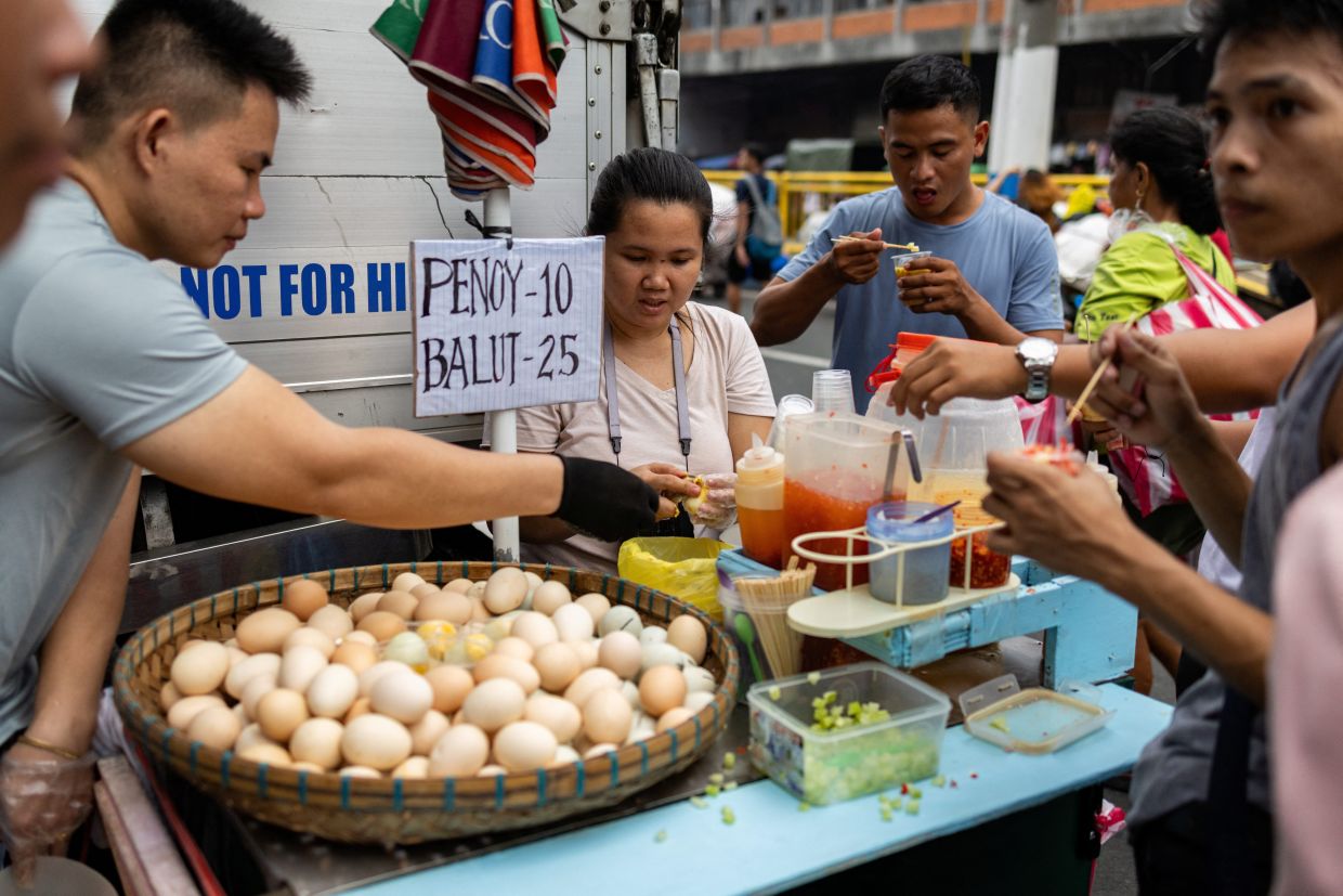 Malaysia's political corruption problem begins to mirror the Philippines' endemic culture of plunder