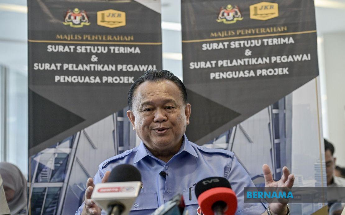 JKR Projects Must Deliver on Time, Budget and Quality, Says Works Minister