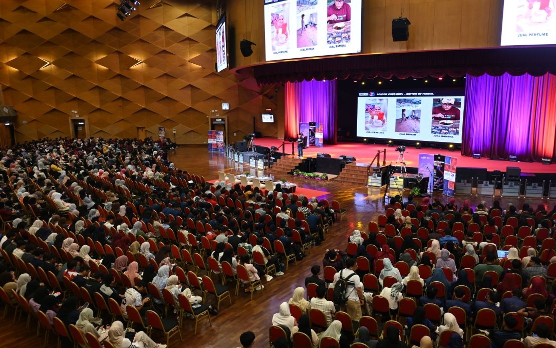 INSKEN and UiTM Champion Entrepreneurship Drive, Set Record with 6,877 Student Participants