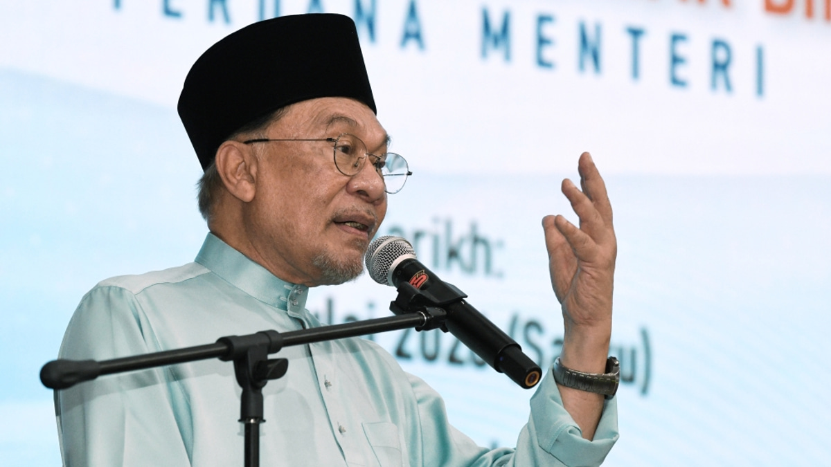 Anwar Ibrahim Rebukes Kedah Menteri Besar Over Remarks Seen as Divisive