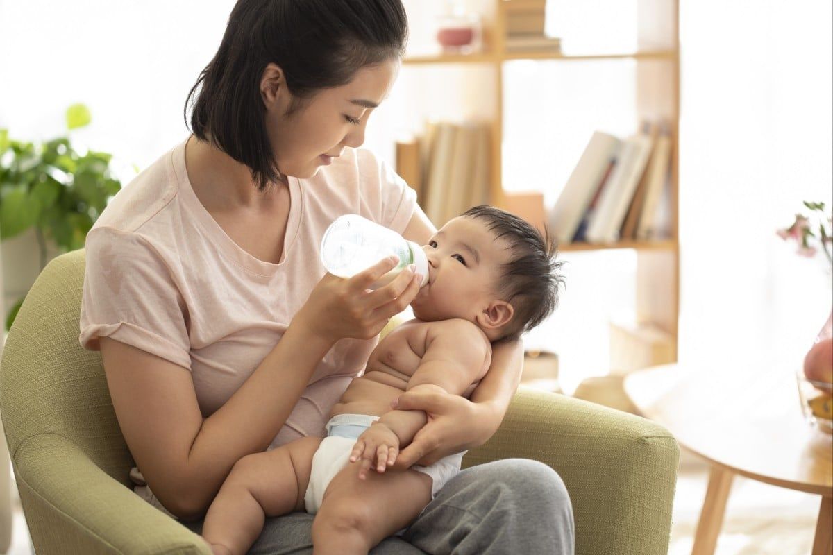 Chinese Infant's Near-Fatal Poisoning Highlights Dangers of Unconventional Baby Formula Preparation