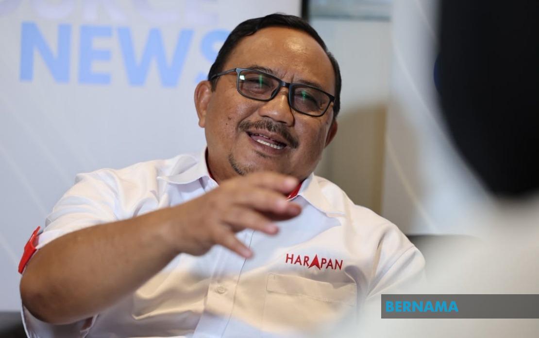 Onn Abu Bakar Proposes Wireless Internet System for Rural Senggarang