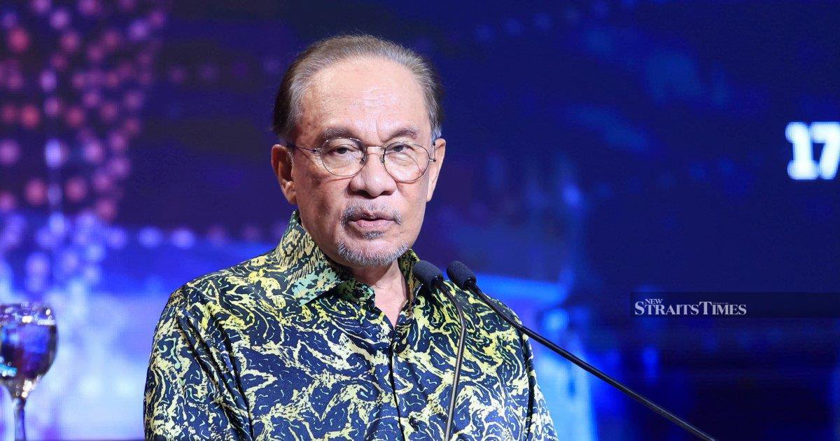 Anwar's Diplomatic Strategy Shields Malaysia's International Interests, Says Loke