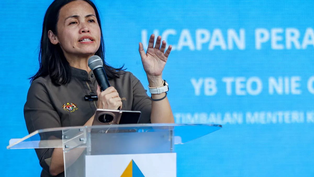 DAP Leader Teo Slams Coordinated Social Media Campaign Against Her