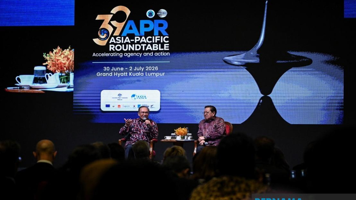 Anwar Dismisses South China Sea Conflict Inevitability, Advocates Diplomacy Over Confrontation