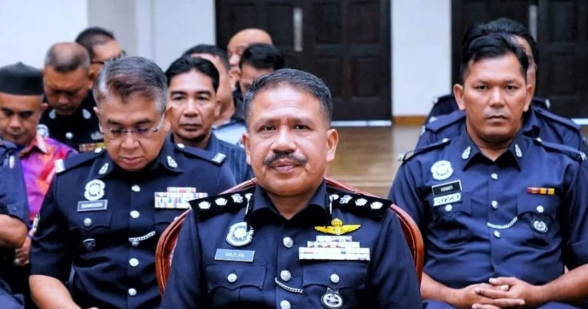 Teacher Accused of Assaulting Student and Mother Freed on Police Bail