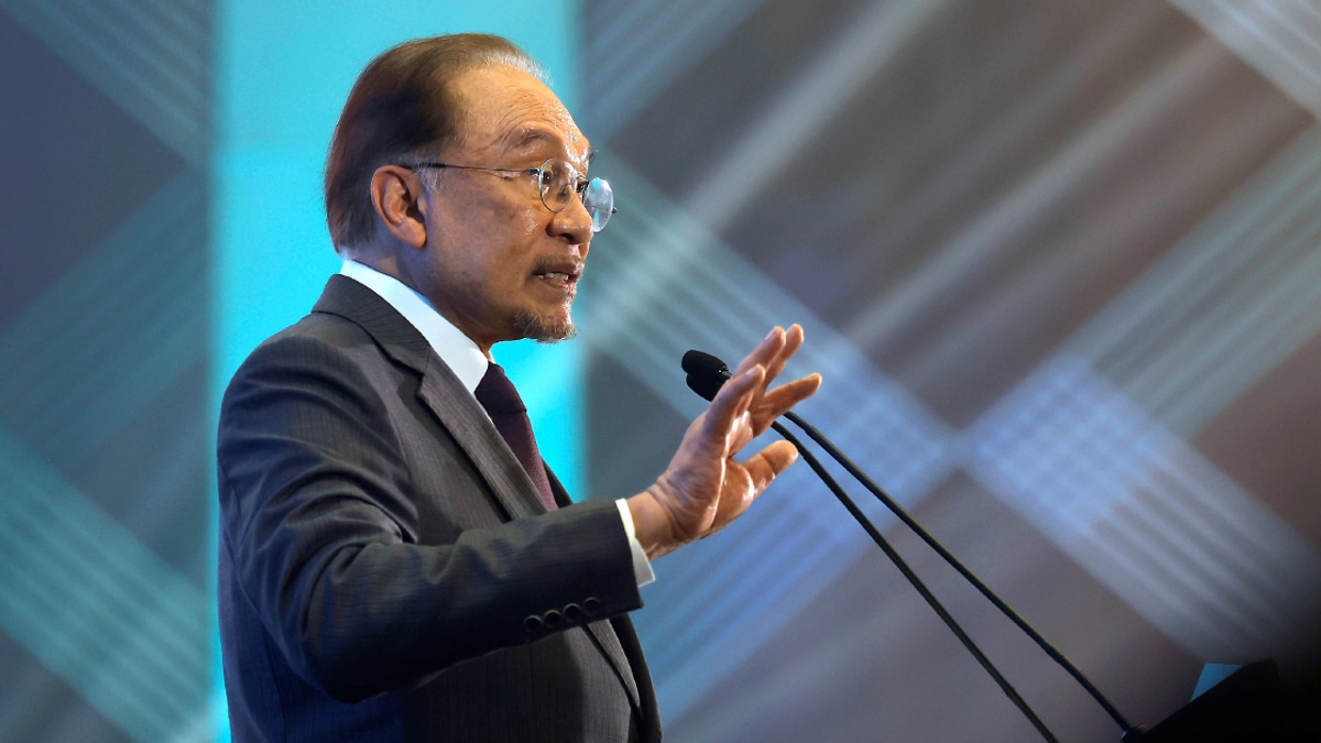 Anwar: F1 race return signals Malaysia's credentials for hosting world-class events