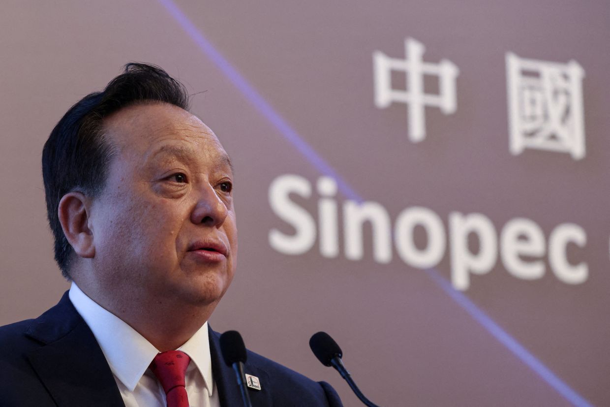 Sinopec's New Leader Charts Radical Course to Counter Oil Decline and Overcapacity Crisis