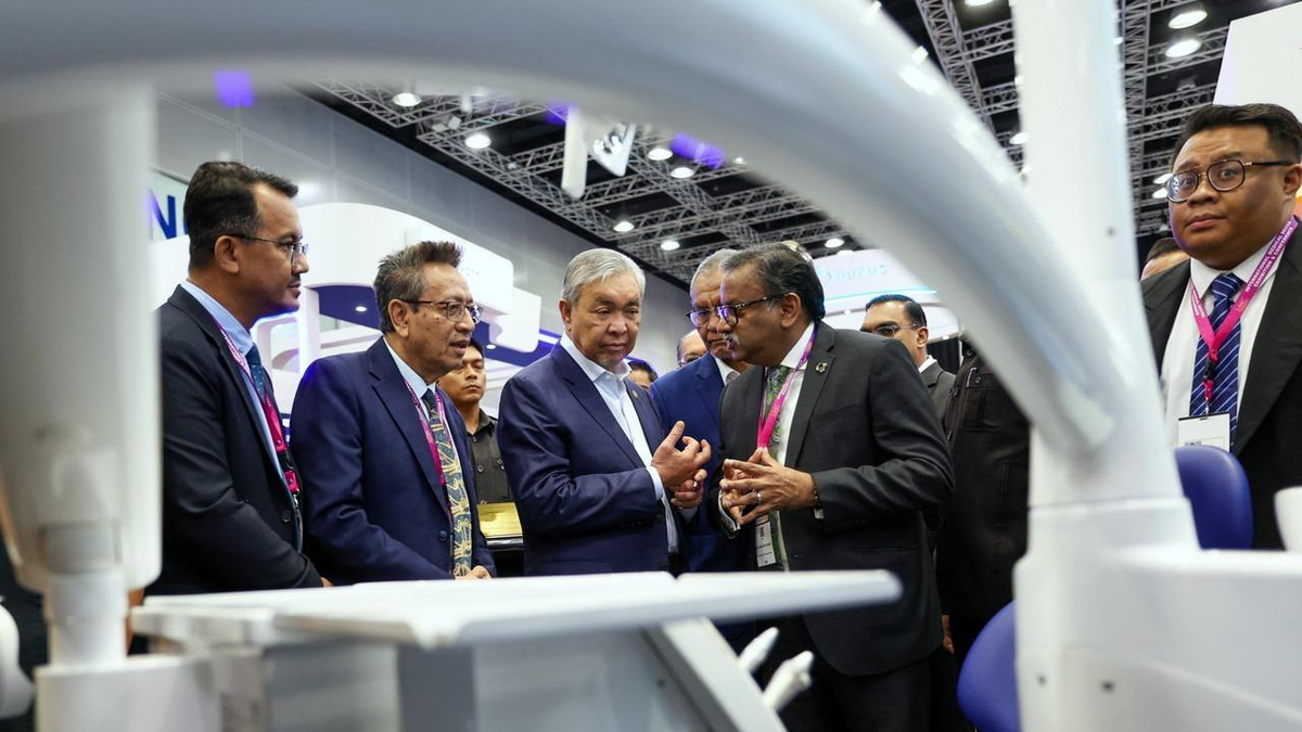 Malaysia Targets RM50 Billion Medical Device Exports by 2030, Emphasizes High-Value Jobs