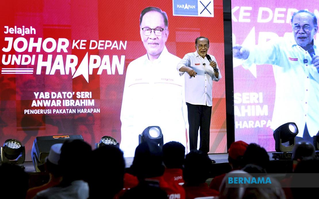 Anwar Pledges Uncompromising War on Corruption, Vows No Protection for Offenders