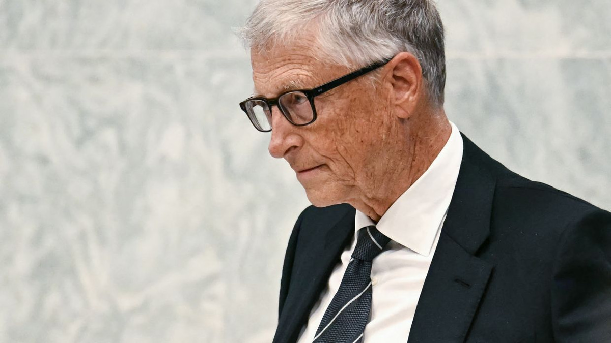 Bill Gates Sounds Alarm on AI Preparedness, Warns of Job Losses and Social Upheaval