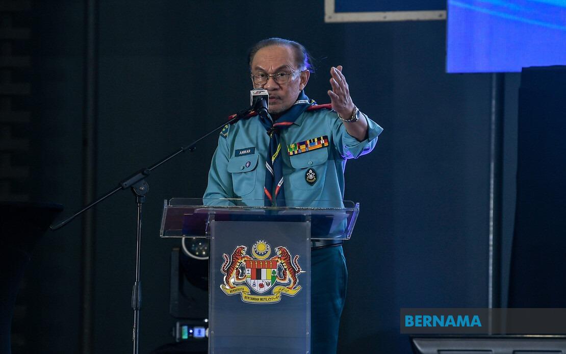 Language Unity, Not Rivalry, Says Anwar on Malay Proficiency Push