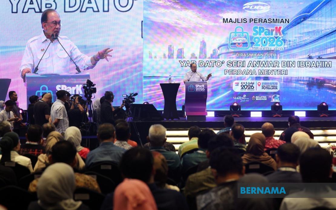 Anwar Orders End to Support Letters, Political Connections in Entrepreneur Loans