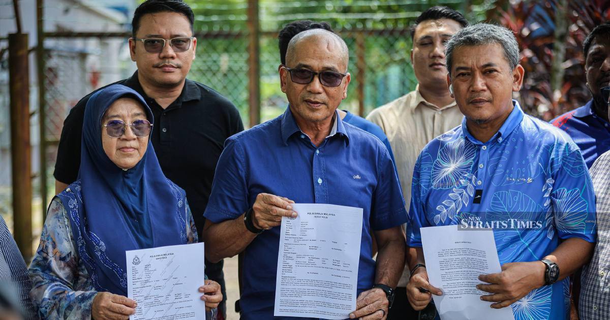 Police complaints filed against former Umno leader over claims of royal interference in Johor politics