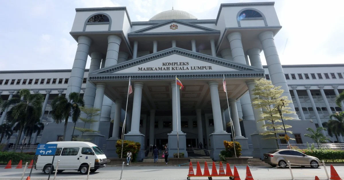 Statutory Body CEO Charged with Soliciting Over RM1 Million in Sports Facility Bribes